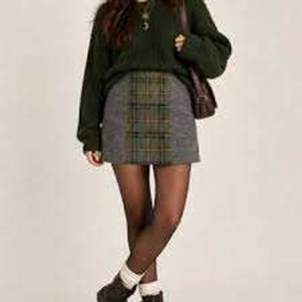Banana Republic Preppy Dark Academia Gray Plaid Panel Wool Blend Mini Skirt 6